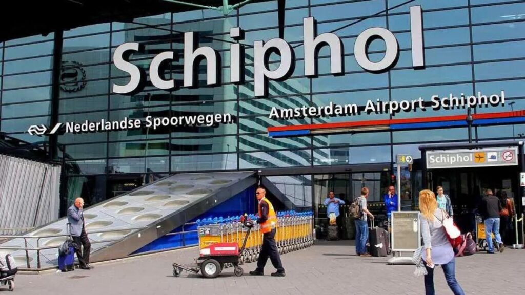 Holanda Planeja Proibir Voos Noturnos Barulhentos no Aeroporto de Schiphol